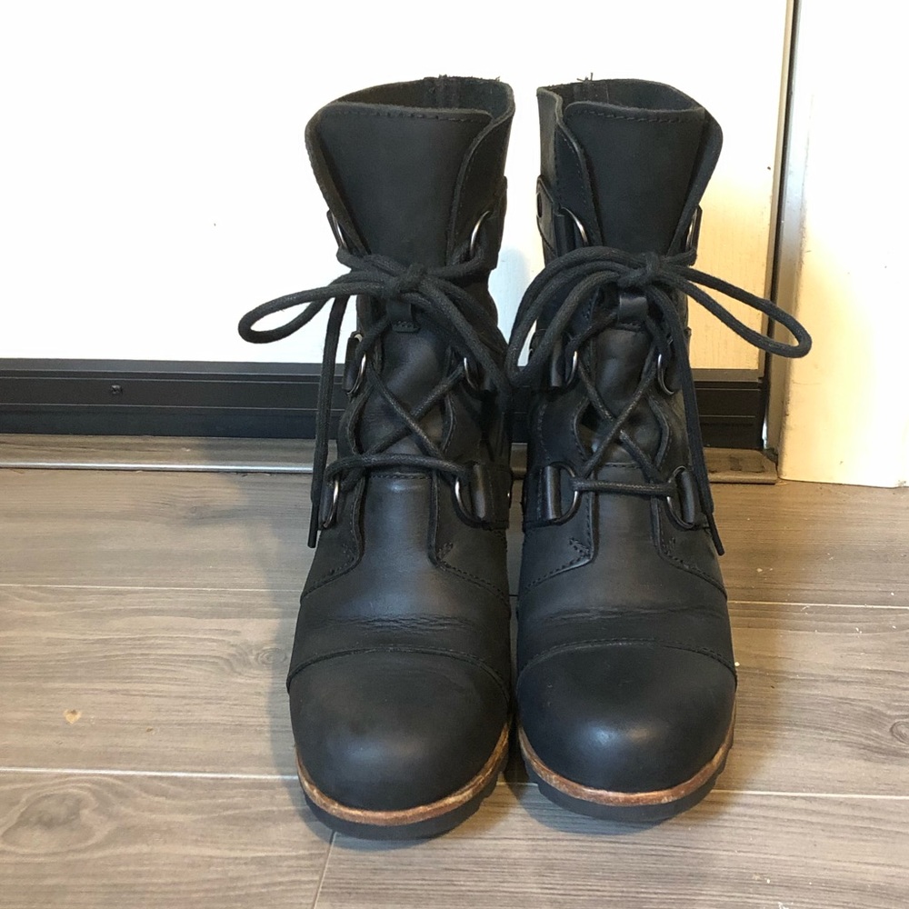 Sorel Joan of Arctic Mid Wedge Boots - Sz 6